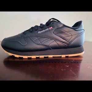 Reebok Classics Women Size 10